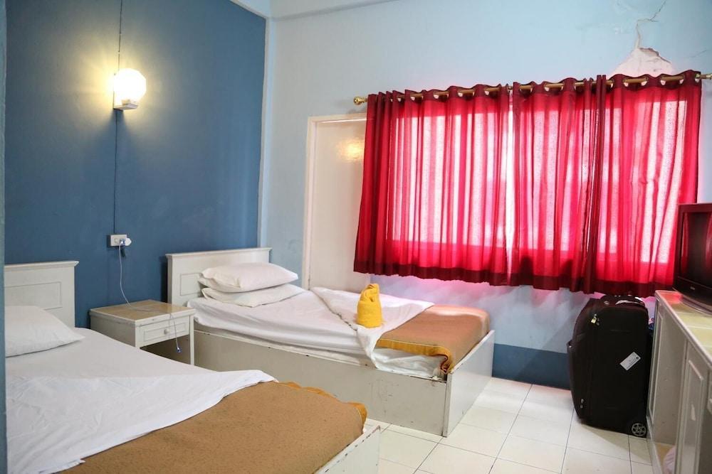 Paradise House Банкок Екстериор снимка